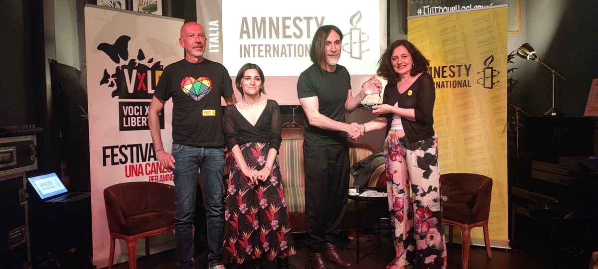 Musica e diritti umani, Manuel Agnelli riceve all'Off Topic il premio 'Voci  x la libertà' di Amnesty International - Torino Oggi
