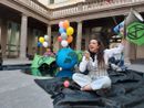 Nel giorno dell'assemblea degli azionisti, gli attivisti per il clima occupano il museo di Intesa Sanpaolo [VIDEO]
