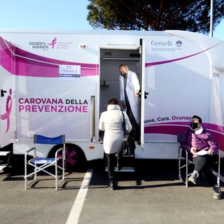 A Torino visite ed esami gratuiti grazie alla &quot;carovana della prevenzione&quot;