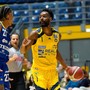 Esordio amaro per la nuova Reale Mutua Basket Torino, KO contro Verona