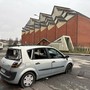 Le condizioni del piazzale davanti alla parrocchia del Redentore