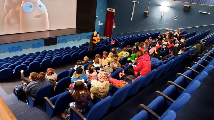 Fare lezione al cinema: proiezioni, visite e laboratori. Le proposte di Agis per l’anno scolastico 2024/2025