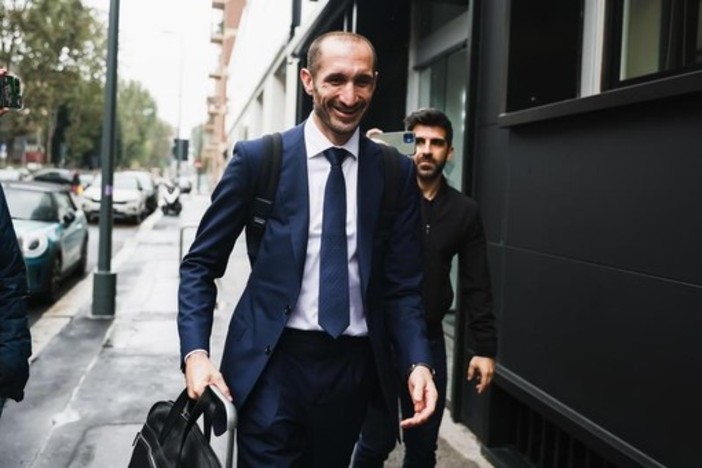 Juventus, chiuso il bilancio a -199 milioni. Applausi per Chiellini