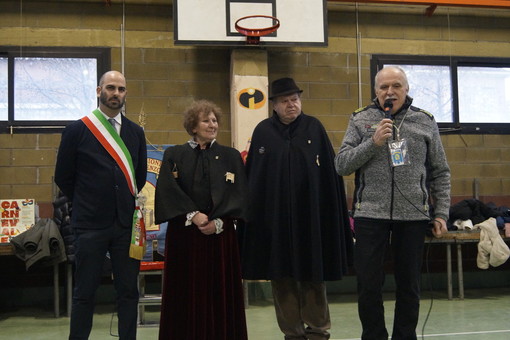 Iniziato il Carnevale a Collegno, consegnate le chiavi al Marghè e alla Tessioira