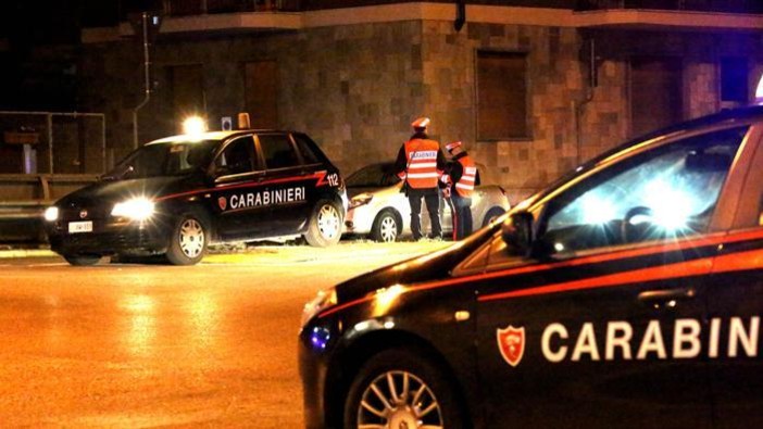 Aggredisce la moglie a martellate nel giorno di San Valentino: arrestato un 35enne