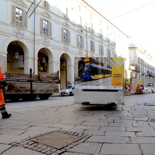 Lavori in via Po, il 2025 si apre con altre linee deviate: ecco quali saranno bus e tram interessati