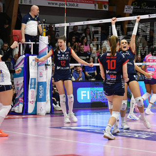 Volley, la Reale Mutua Fenera Chieri ’76 batte 3-0 Novara