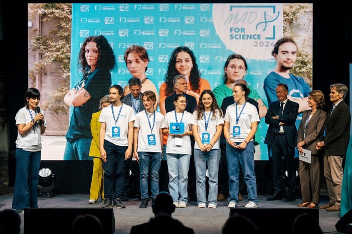 Mad for Science: il Liceo scientifico Newton di Chivasso si aggiudica il 3° premio