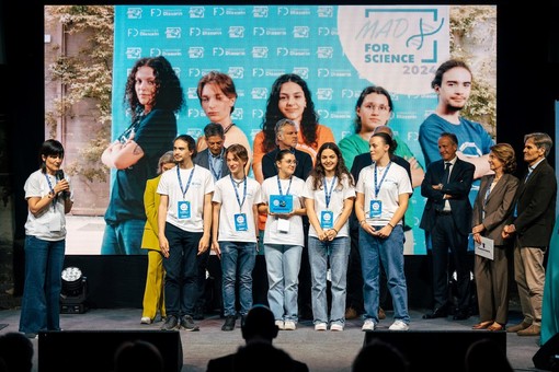 Mad for Science: il Liceo scientifico Newton di Chivasso si aggiudica il 3° premio