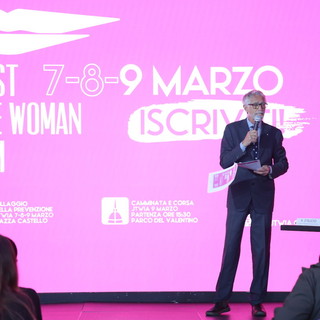 Just The Woman I Am: la camminata per la ricerca parte dal Valentino