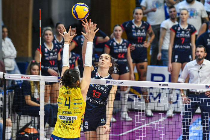 Volley, la Reale Mutua Fenera Chieri ’76 strappa un set a Conegliano