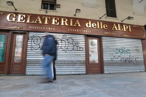 Il Comune mette all'asta l'ex Gelateria delle Alpi di via Po