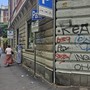 Corso Principe Eugenio ricoperto di graffiti e scritte di ogni genere