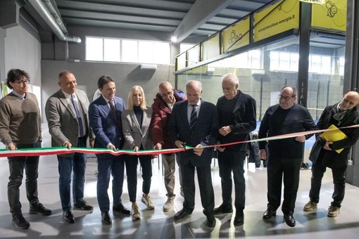 Il taglio del nastro del centro enerGpadel