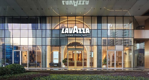 Gruppo Lavazza e YUM accelerano l'espansione delle caffetterie in Cina ed estendono la partnership alla distribuzione dei prodotti