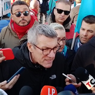 Crisi torinesi, Landini: &quot;La città ha bisogno di politiche industriali, gli operai Lear e TE Connectivity non vanno lasciati soli&quot;