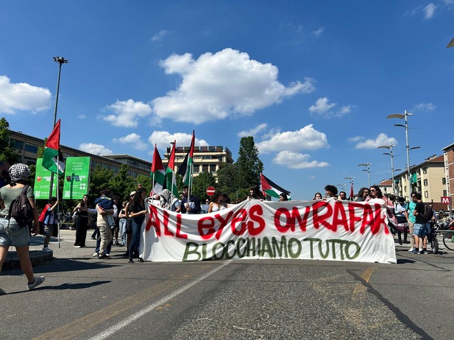 La richiesta è di spostare le proteste in altri giorni: divieto di cortei (immagine di repertorio)