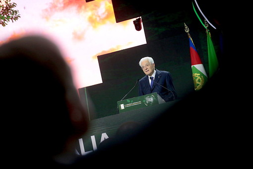 Standing ovation per Mattarella all'Anci: &quot;Voi sindaci siete una magnifica raffigurazione dell'Italia&quot; [FOTOGALLERY]