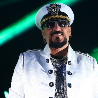 Gigi d'Agostino sarà ospite del Festival di Sanremo: il grande ritorno dopo la malattia