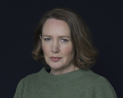 Portici di Carta 2024: la chiusura &quot;extra&quot; con Paula Hawkins, autrice de La ragazza del treno