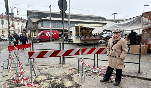 Carmelo Lavuri indica le condizioni della pavimentazione