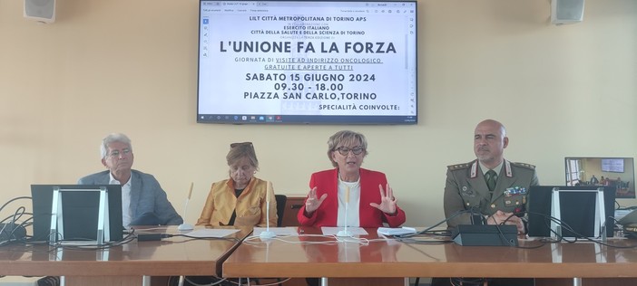 Un sabato di prevenzione dei tumori in Piazza San Carlo