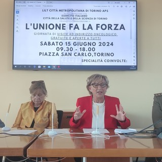 Un sabato di prevenzione dei tumori in Piazza San Carlo