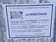 Protesta sui muri della Circoscrizione 2 per la questione linee guida