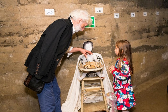 Pierantonio Masotti presenta la sua installazione nei rifugi antiaerei