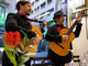 Serenate al tavolo per San Valentino all'Osteria Rabezzana: lo spettacolo con Simone Campa e Angelo Palma