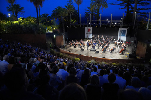 La “Sanremo Summer Symphony 2024” pronta a partire l’8 luglio con il concerto “Tony Hadley live in simphony”