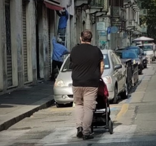 &quot;Vanchiglia diventi a misura di disabile: scivoli sui marciapiedi e ridurre i dehors&quot;