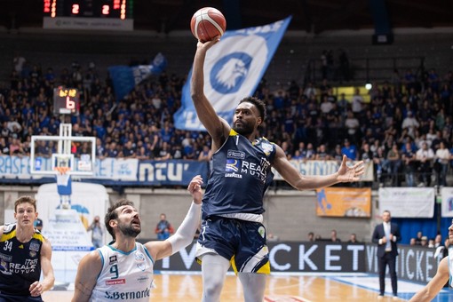 Kevion Taylor, 29 punti per lui questa sera. Credits: ufficio stampa Acqua San Bernardo Cantù