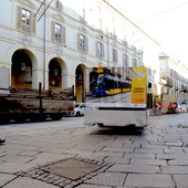 Mancavano 4 giorni a Natale. La via Po del 2024, tra cemento e ruspe, da lunedì torna (per metà) libera [REPORTAGE]