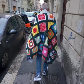 Una delle coperte realizzata con le mattonelle dell’albero di Natale