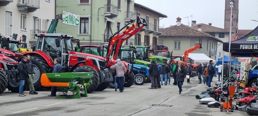 Tra modellini e mongolfiera, Vigone ospita la ‘Fiera della Meccanizzazione Agricola’