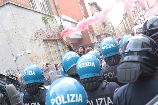 Istituto Birago &quot;militarizzato&quot; per Valditara: &quot;Cosa ci vieni a fare in Barriera&quot;