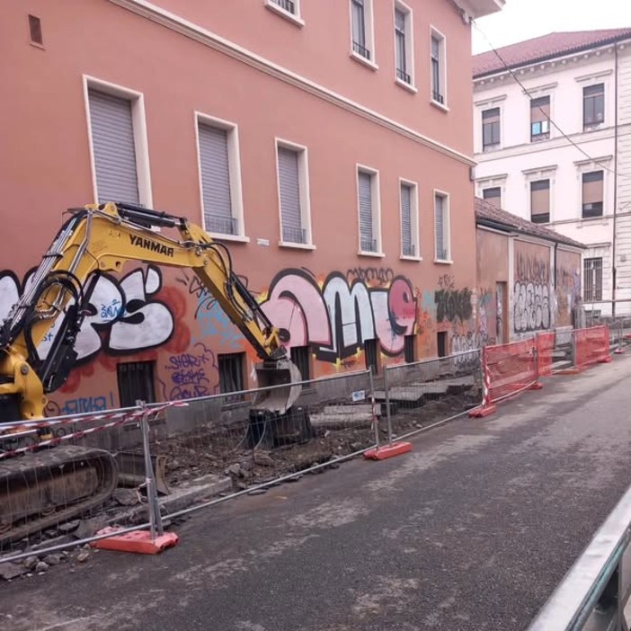 Abbattimento delle barriere in via Balbo