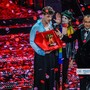 Sanremo 2025, vince Olly con &quot;Balorda Nostalgia&quot;. Niente da fare per il torinese Willie Peyote