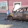 Auto va a fuoco a Moncalieri vicino alle Fonderie Limone, è giallo