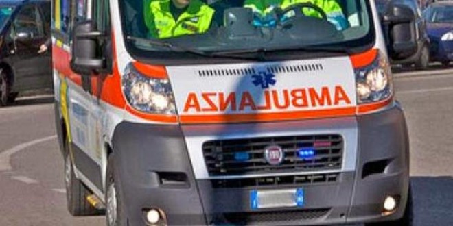 Soccorsi per un incidente sulla strada statale 565