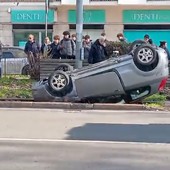 L'incidente all'incrocio con via Buenos Aires