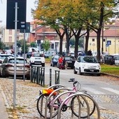 zona car free davanti a una scuola di Torino