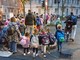 &quot;Walk To School&quot;, i bambini della Circoscrizione 1 vanno a scuola a piedi tutti insieme: l'iniziativa per sensibilizzare contro lo smog