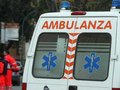 Cade mentre lavora su un tetto a Sansicario: muore operaio di 62 anni