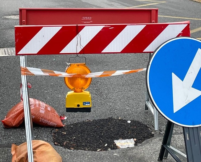 A Torino come su Marte: 250 le buche e i crateri sulle strade della città