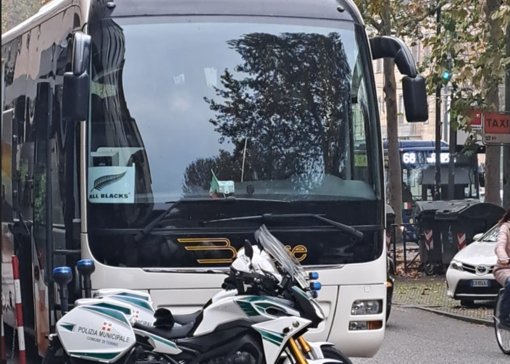 bus Nuova Zelanda parcheggiato