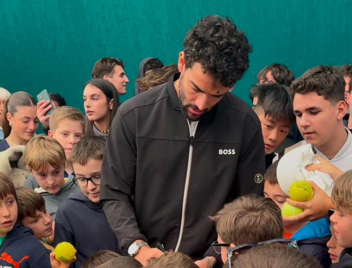 Matteo Berrettini incontra i giovani tennisti al Circolo Tennis Le Pleiadi di Moncalieri