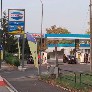 distributore di benzina