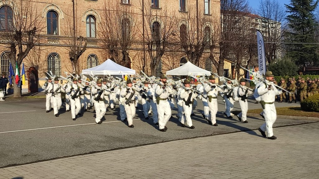 La Brigata Alpina Taurinense Festeggia Il 72° Anniversario E Si Prepara ...